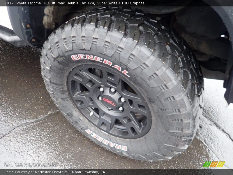 Super White / TRD Graphite 2017 Toyota Tacoma TRD Off Road Double Cab 4x4