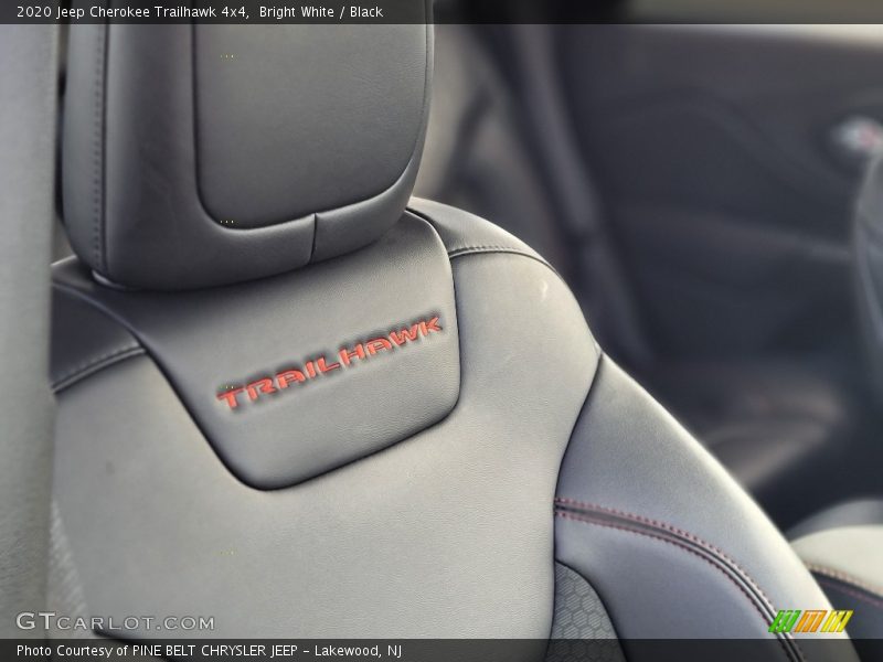 Bright White / Black 2020 Jeep Cherokee Trailhawk 4x4