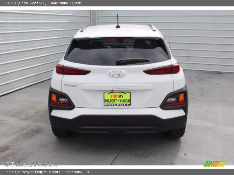 Chalk White / Black 2021 Hyundai Kona SEL