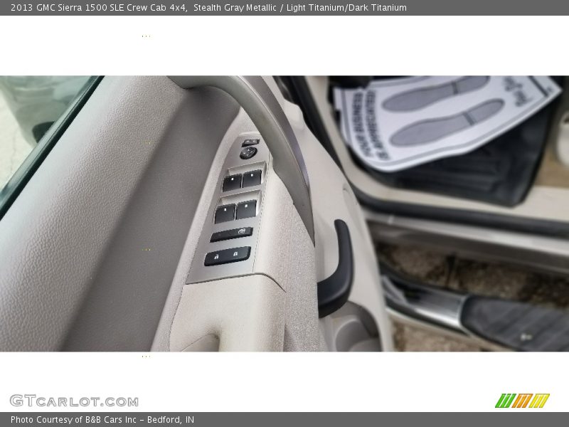 Stealth Gray Metallic / Light Titanium/Dark Titanium 2013 GMC Sierra 1500 SLE Crew Cab 4x4