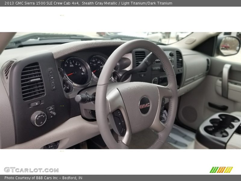 Stealth Gray Metallic / Light Titanium/Dark Titanium 2013 GMC Sierra 1500 SLE Crew Cab 4x4
