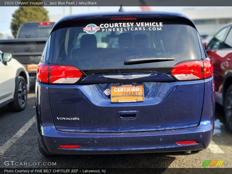 Jazz Blue Pearl / Alloy/Black 2020 Chrysler Voyager L
