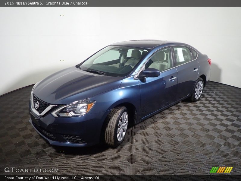 Graphite Blue / Charcoal 2016 Nissan Sentra S