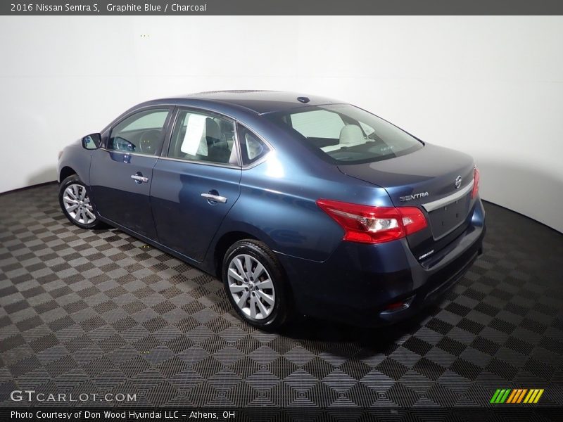 Graphite Blue / Charcoal 2016 Nissan Sentra S