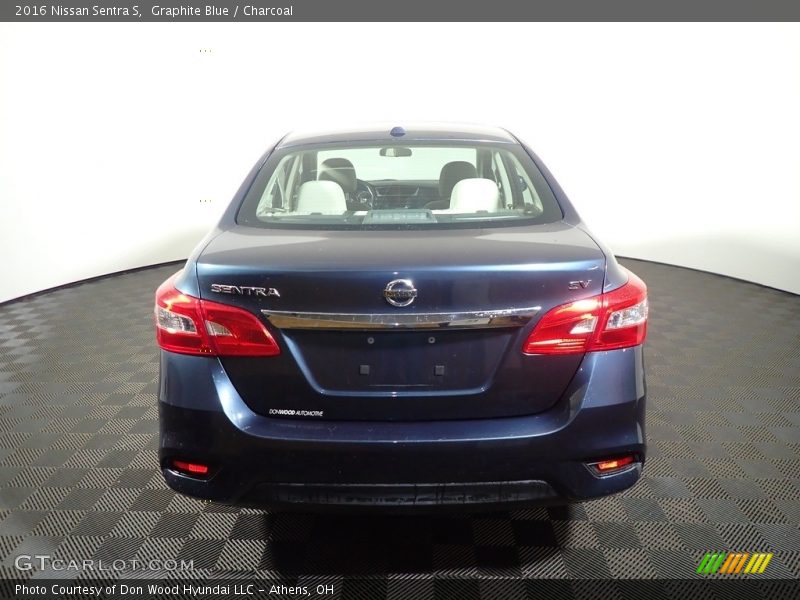 Graphite Blue / Charcoal 2016 Nissan Sentra S