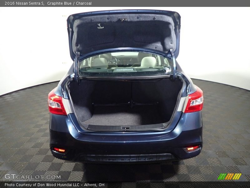 Graphite Blue / Charcoal 2016 Nissan Sentra S