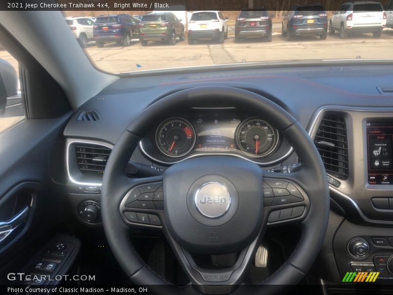 Bright White / Black 2021 Jeep Cherokee Traihawk 4x4