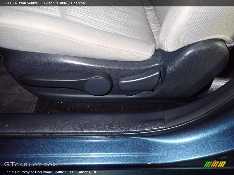 Graphite Blue / Charcoal 2016 Nissan Sentra S