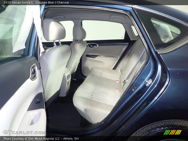 Graphite Blue / Charcoal 2016 Nissan Sentra S