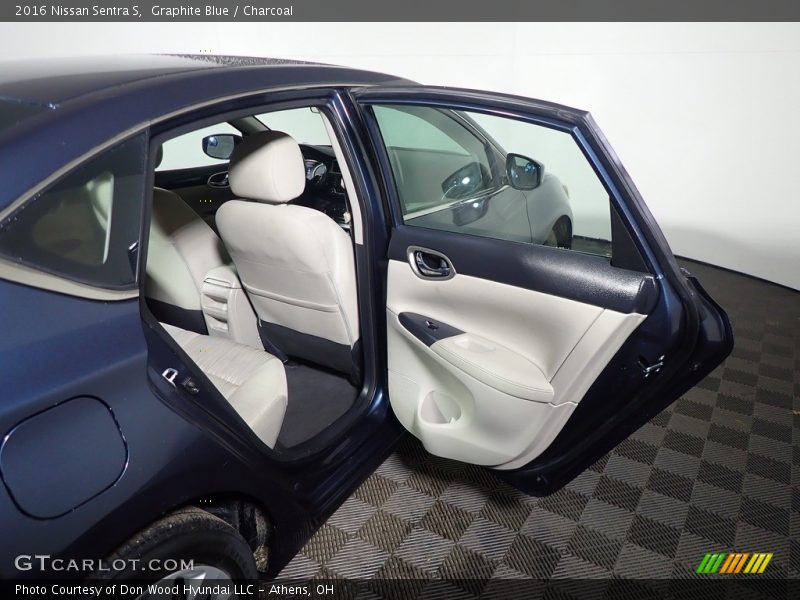 Graphite Blue / Charcoal 2016 Nissan Sentra S