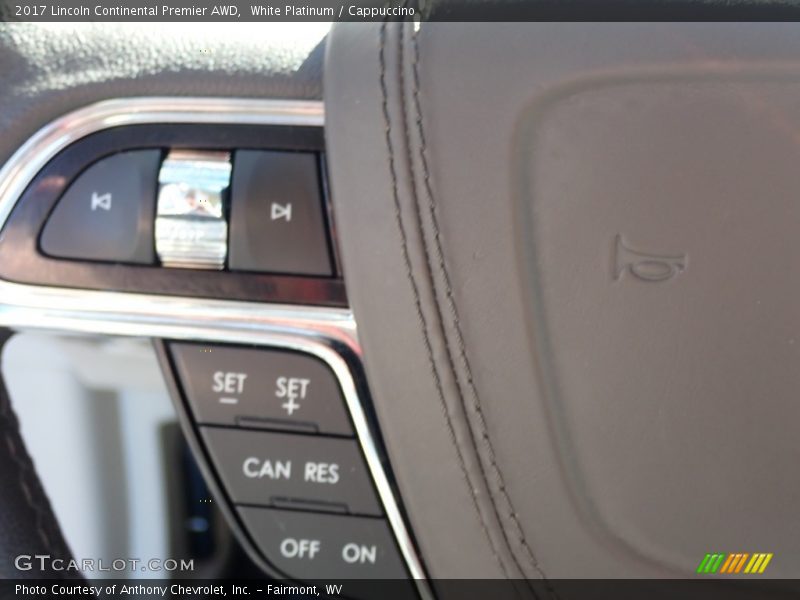 White Platinum / Cappuccino 2017 Lincoln Continental Premier AWD