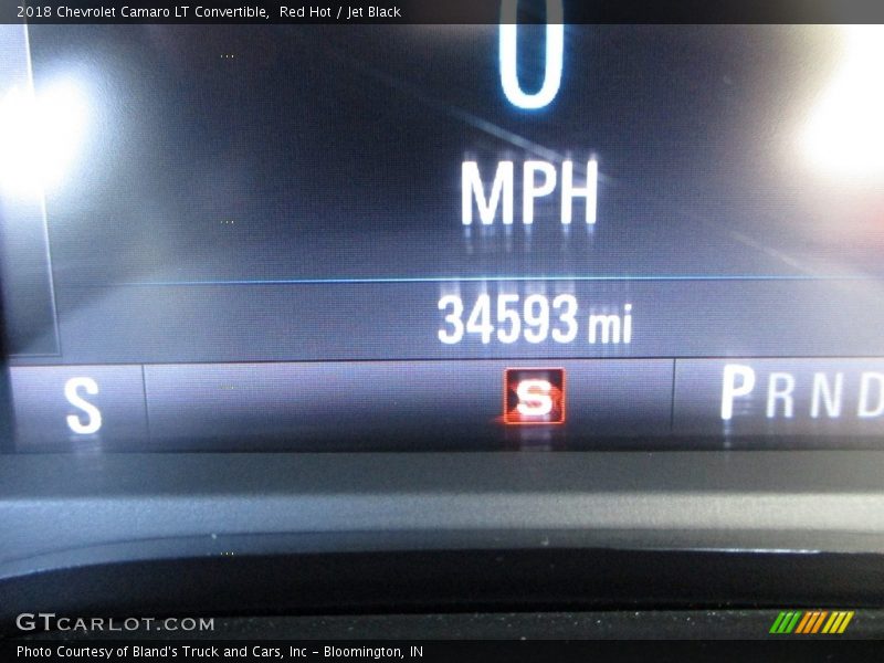 Red Hot / Jet Black 2018 Chevrolet Camaro LT Convertible