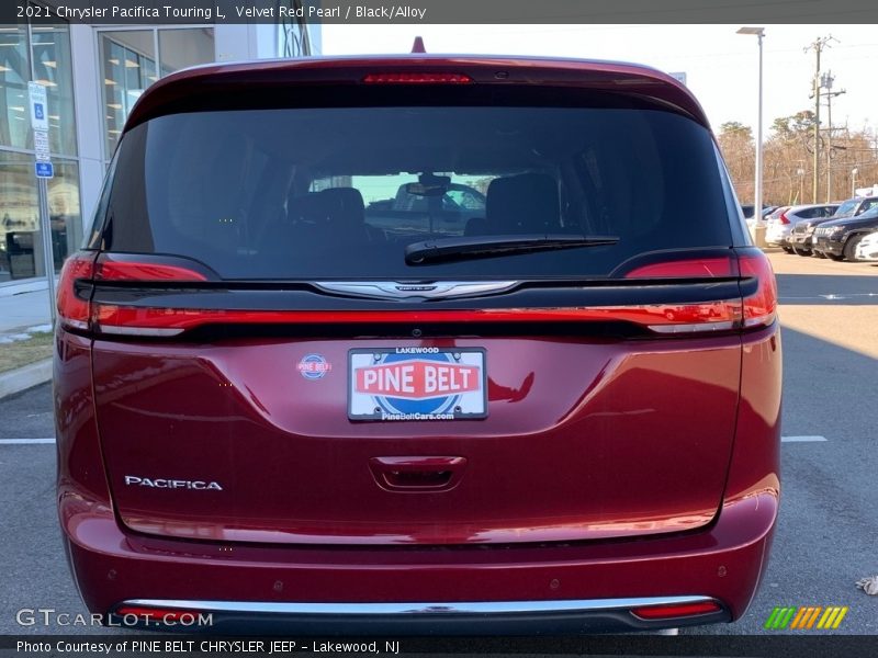 Velvet Red Pearl / Black/Alloy 2021 Chrysler Pacifica Touring L
