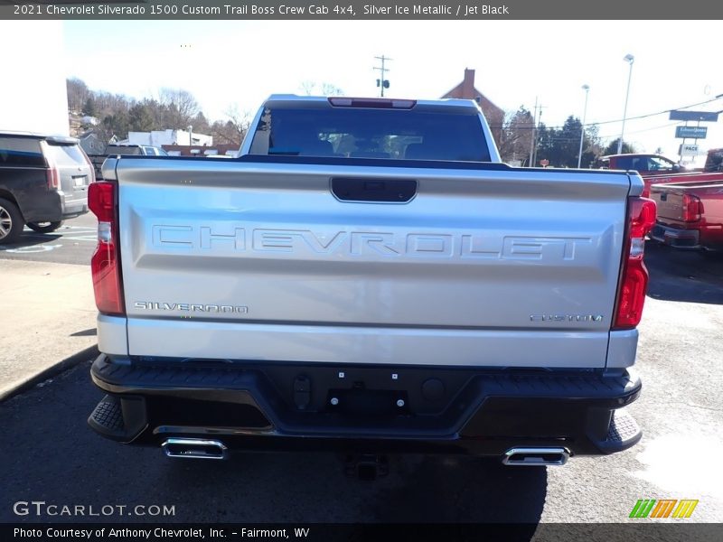 Silver Ice Metallic / Jet Black 2021 Chevrolet Silverado 1500 Custom Trail Boss Crew Cab 4x4