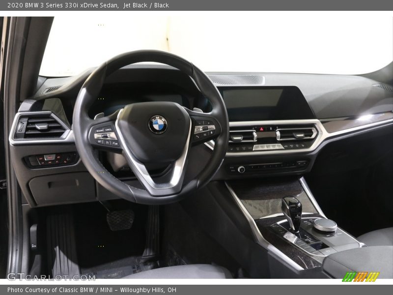 Jet Black / Black 2020 BMW 3 Series 330i xDrive Sedan