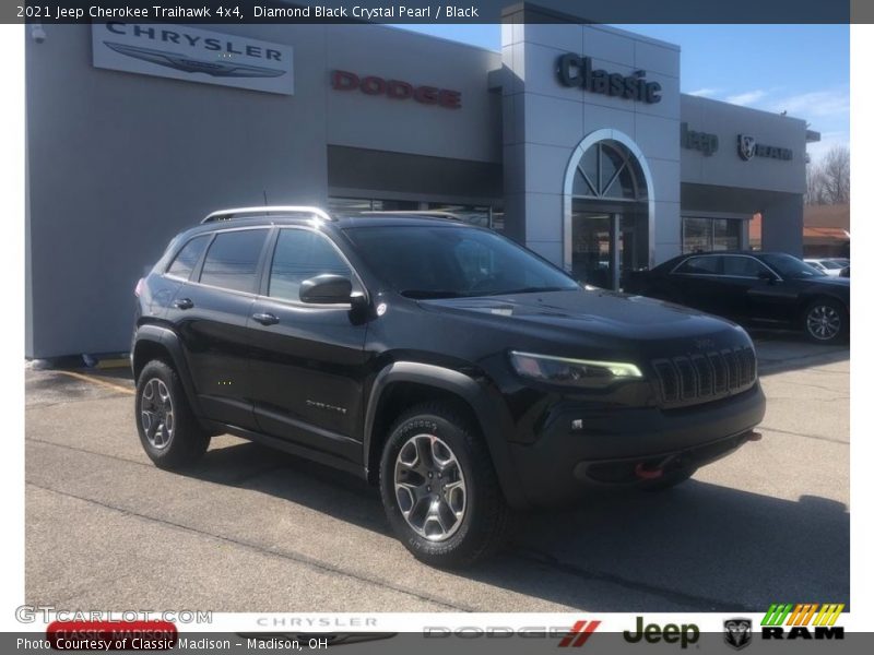 Diamond Black Crystal Pearl / Black 2021 Jeep Cherokee Traihawk 4x4