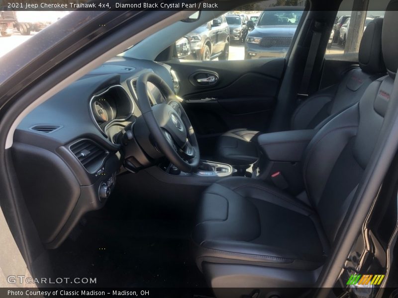 Diamond Black Crystal Pearl / Black 2021 Jeep Cherokee Traihawk 4x4