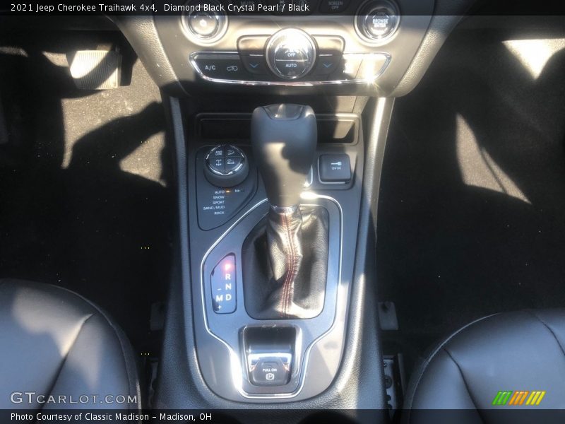 Diamond Black Crystal Pearl / Black 2021 Jeep Cherokee Traihawk 4x4