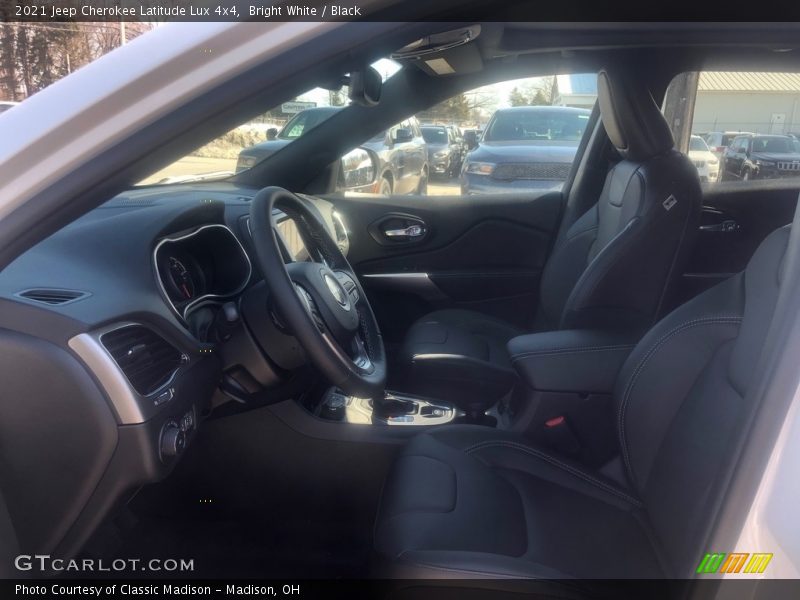 Bright White / Black 2021 Jeep Cherokee Latitude Lux 4x4