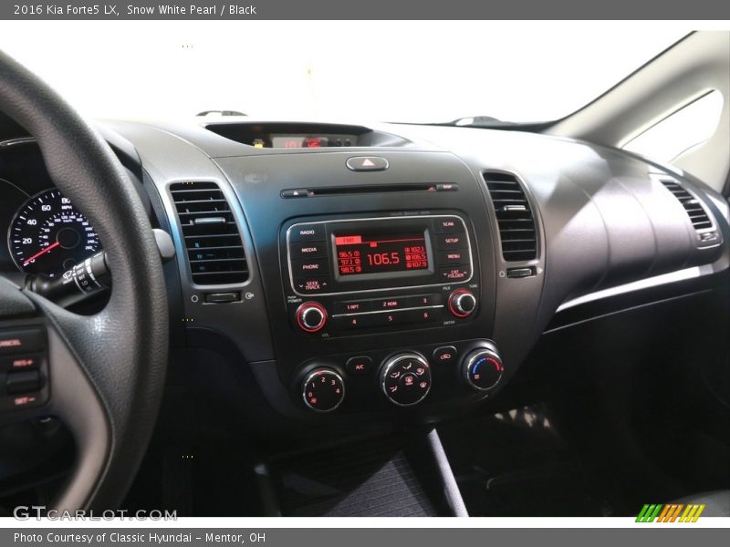 Controls of 2016 Forte5 LX