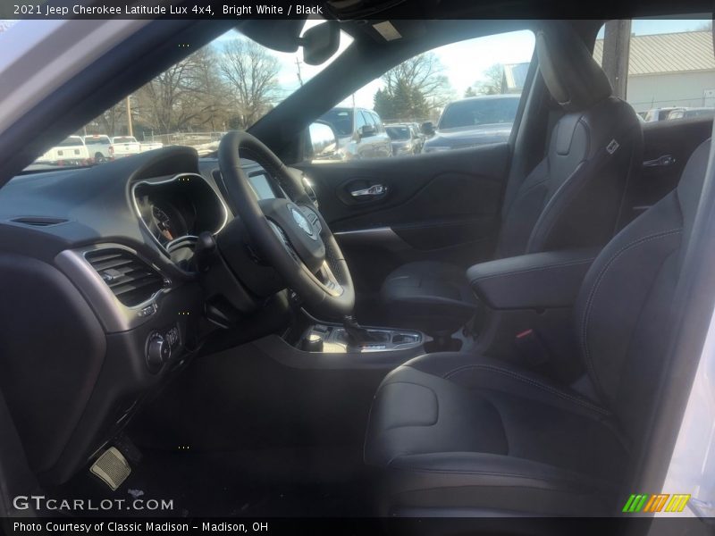 Bright White / Black 2021 Jeep Cherokee Latitude Lux 4x4