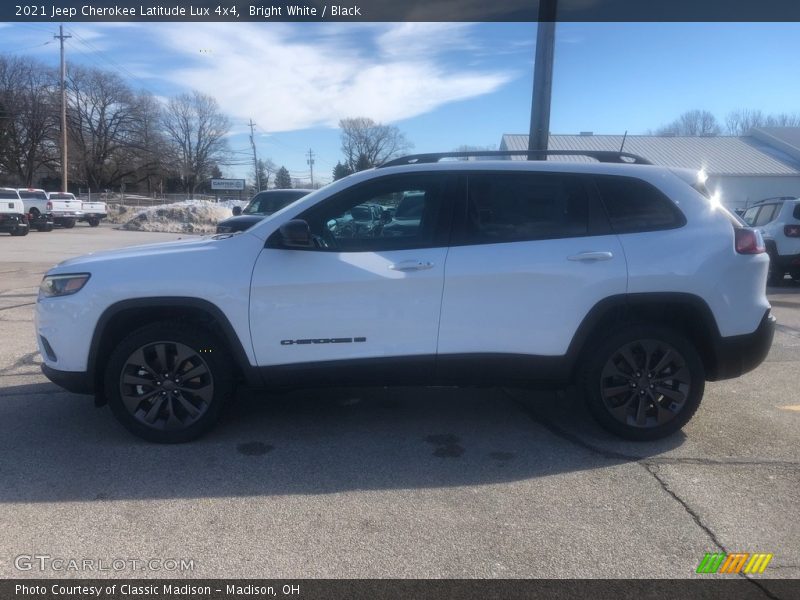 Bright White / Black 2021 Jeep Cherokee Latitude Lux 4x4