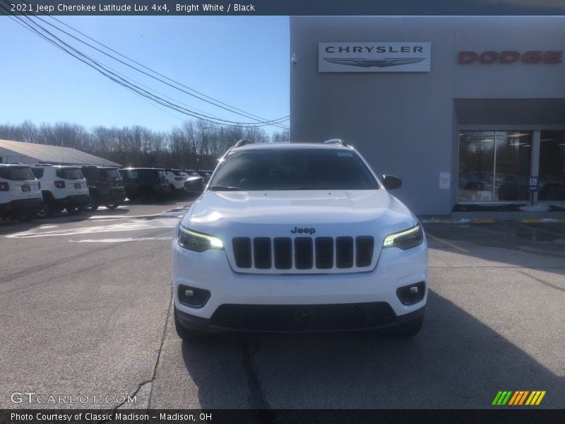 Bright White / Black 2021 Jeep Cherokee Latitude Lux 4x4