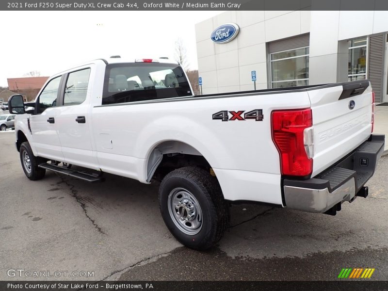 Oxford White / Medium Earth Gray 2021 Ford F250 Super Duty XL Crew Cab 4x4