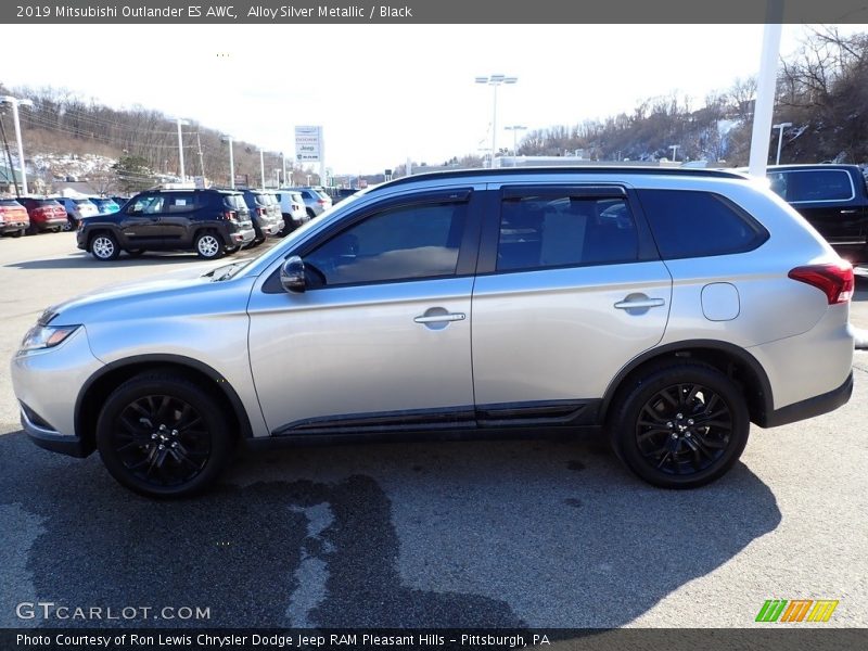 Alloy Silver Metallic / Black 2019 Mitsubishi Outlander ES AWC