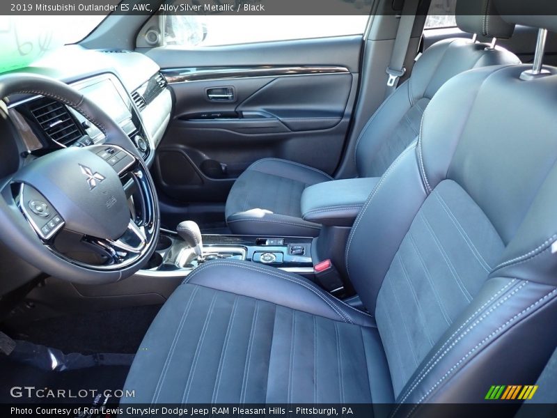 Alloy Silver Metallic / Black 2019 Mitsubishi Outlander ES AWC