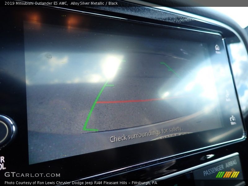 Alloy Silver Metallic / Black 2019 Mitsubishi Outlander ES AWC