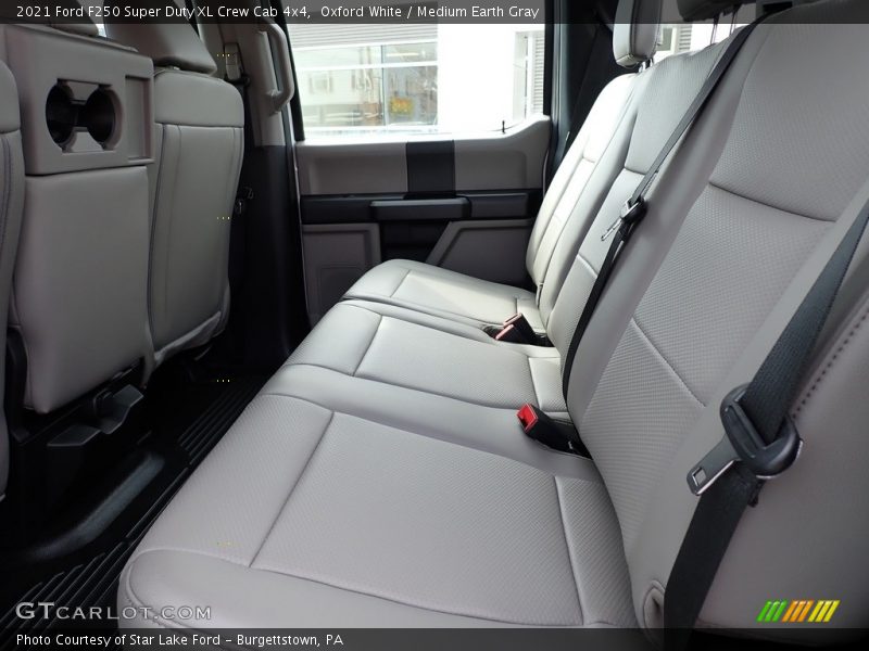 Oxford White / Medium Earth Gray 2021 Ford F250 Super Duty XL Crew Cab 4x4
