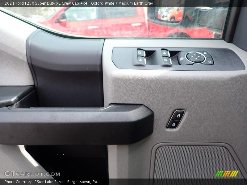 Oxford White / Medium Earth Gray 2021 Ford F250 Super Duty XL Crew Cab 4x4