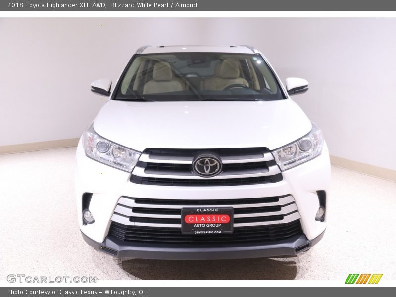 Blizzard White Pearl / Almond 2018 Toyota Highlander XLE AWD