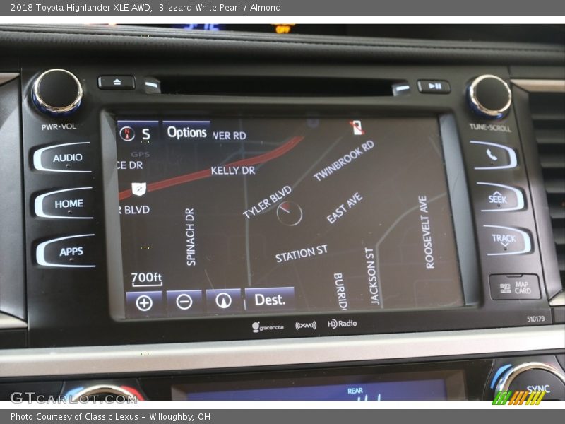 Blizzard White Pearl / Almond 2018 Toyota Highlander XLE AWD