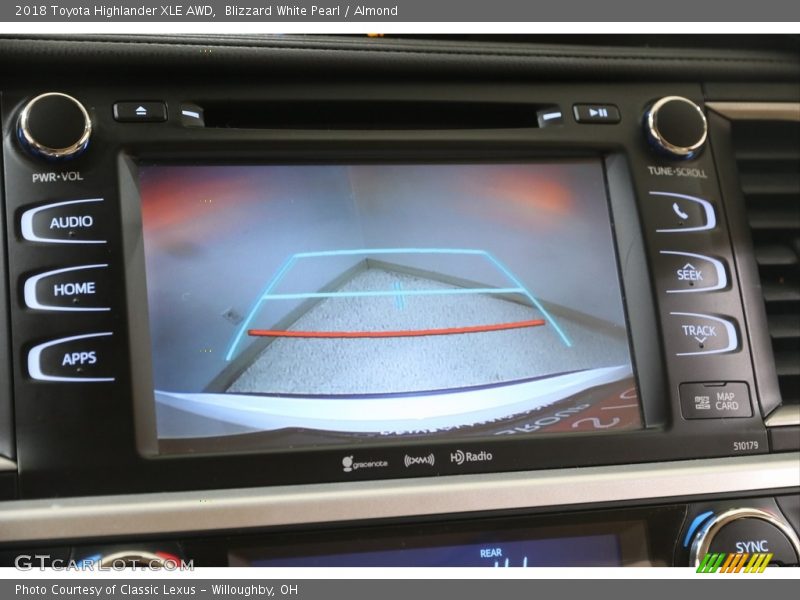 Blizzard White Pearl / Almond 2018 Toyota Highlander XLE AWD
