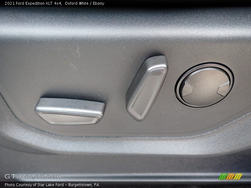 Oxford White / Ebony 2021 Ford Expedition XLT 4x4