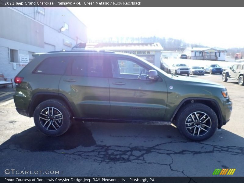 Green Metallic / Ruby Red/Black 2021 Jeep Grand Cherokee Trailhawk 4x4