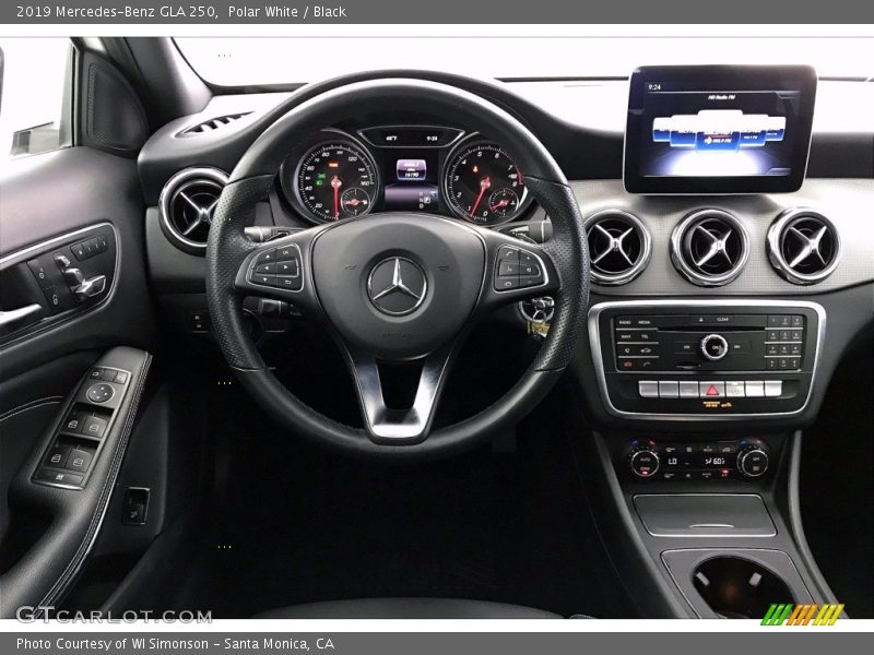 Polar White / Black 2019 Mercedes-Benz GLA 250