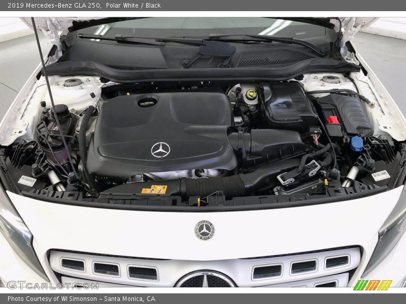 Polar White / Black 2019 Mercedes-Benz GLA 250