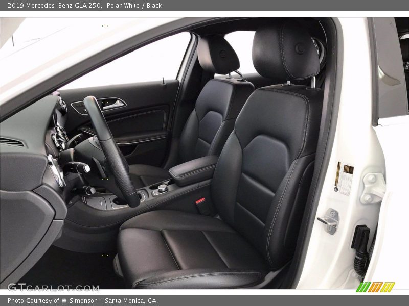 Polar White / Black 2019 Mercedes-Benz GLA 250