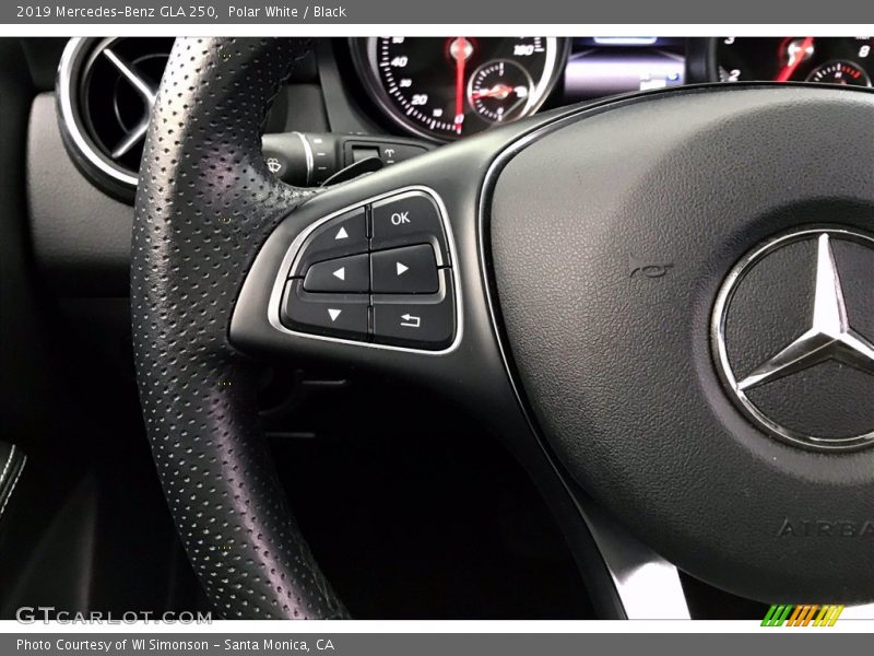 Polar White / Black 2019 Mercedes-Benz GLA 250