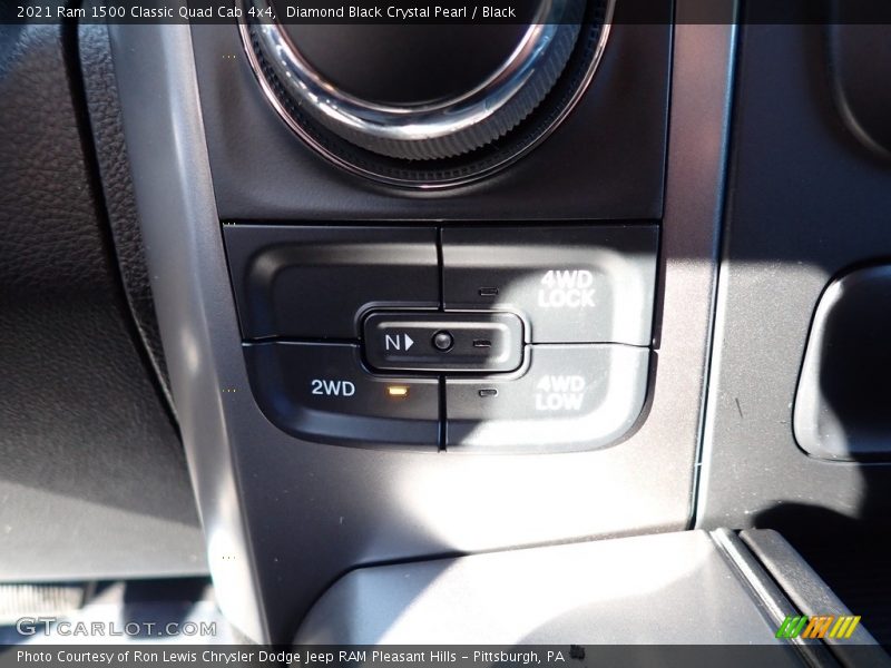 Diamond Black Crystal Pearl / Black 2021 Ram 1500 Classic Quad Cab 4x4
