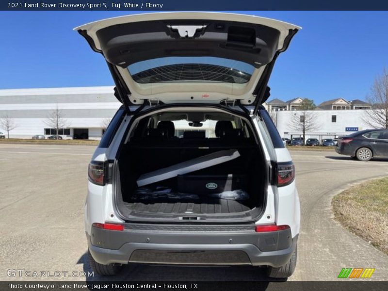 Fuji White / Ebony 2021 Land Rover Discovery Sport S