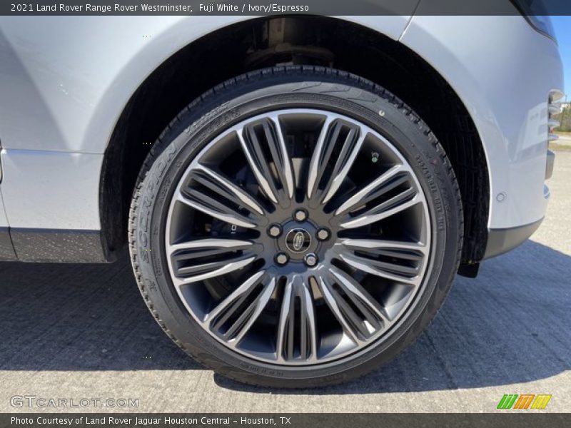 Fuji White / Ivory/Espresso 2021 Land Rover Range Rover Westminster