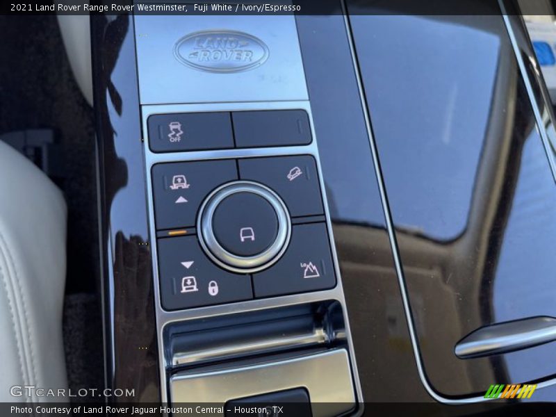 Fuji White / Ivory/Espresso 2021 Land Rover Range Rover Westminster