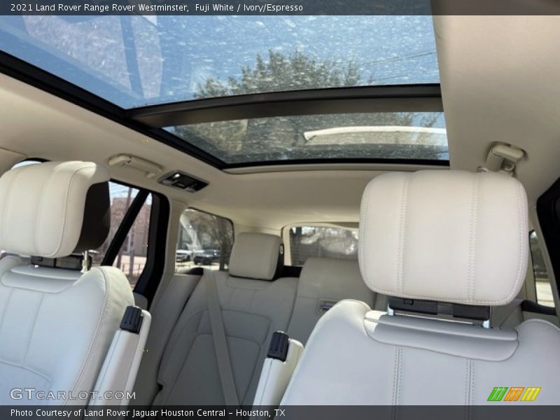 Fuji White / Ivory/Espresso 2021 Land Rover Range Rover Westminster