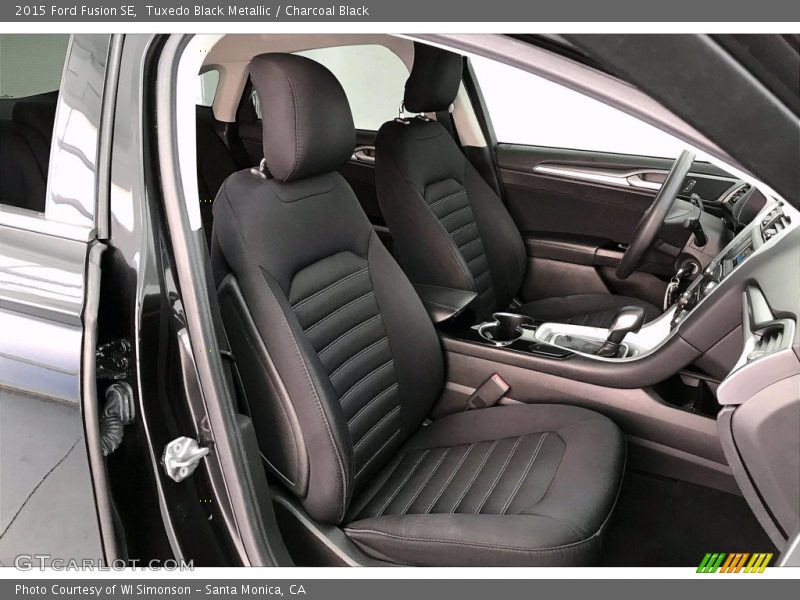 Tuxedo Black Metallic / Charcoal Black 2015 Ford Fusion SE
