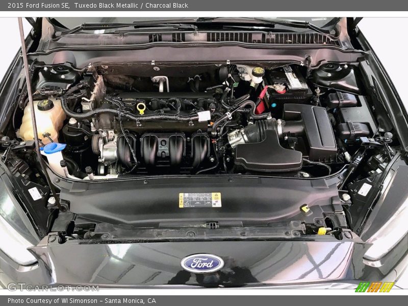 Tuxedo Black Metallic / Charcoal Black 2015 Ford Fusion SE