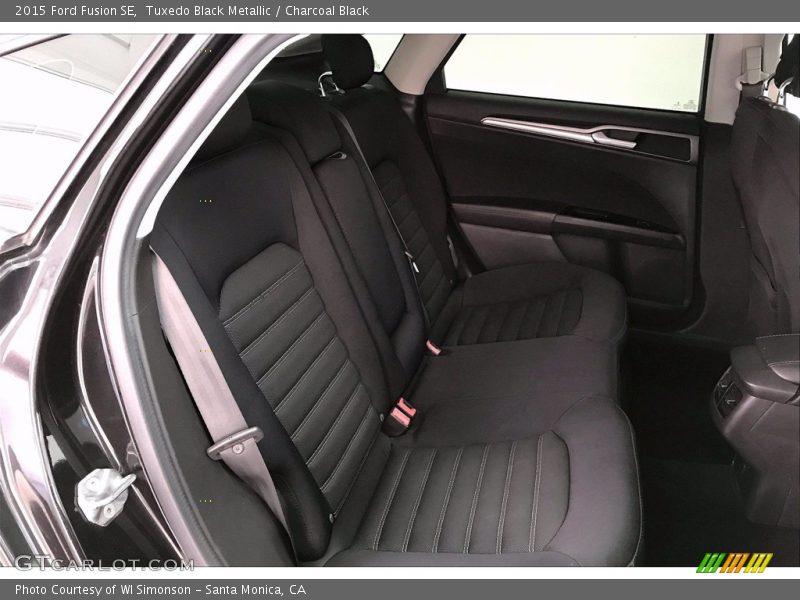 Tuxedo Black Metallic / Charcoal Black 2015 Ford Fusion SE